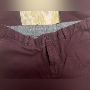 Perry Ellis Men's Maroon Chino Pants